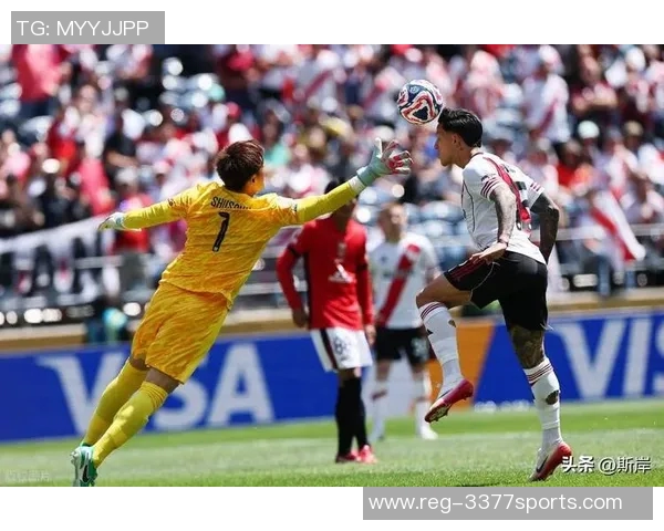 探索足球鞋的顶级与超顶级选择助你在赛场上尽显风采与实力 探索足球鞋的顶级与超顶级选择助你在赛场上尽显风采与实力